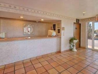 Motel Super 8 By Wyndham Portales Interno foto